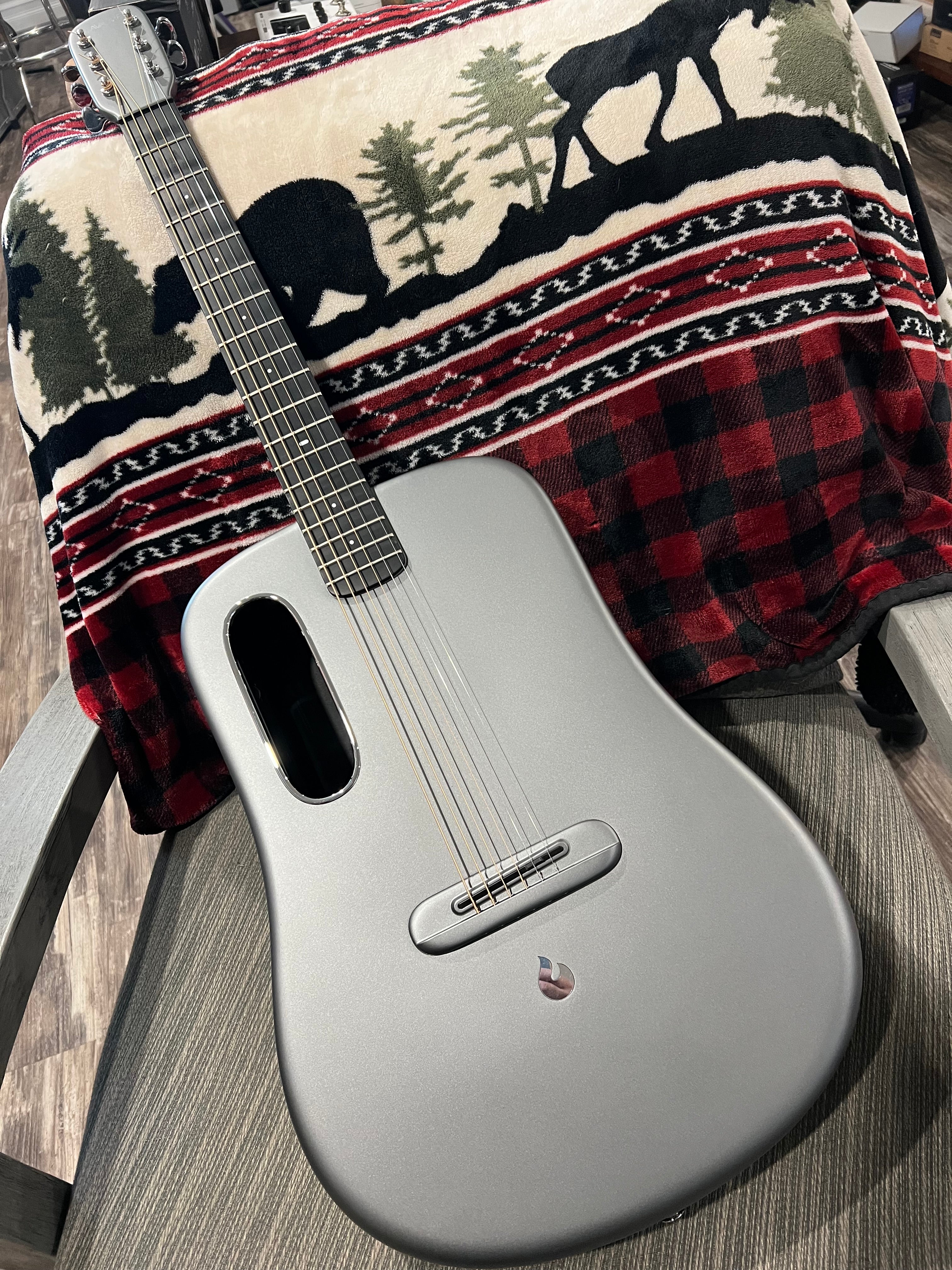 Lava ME3 38’’ Space Gray Lot#1
