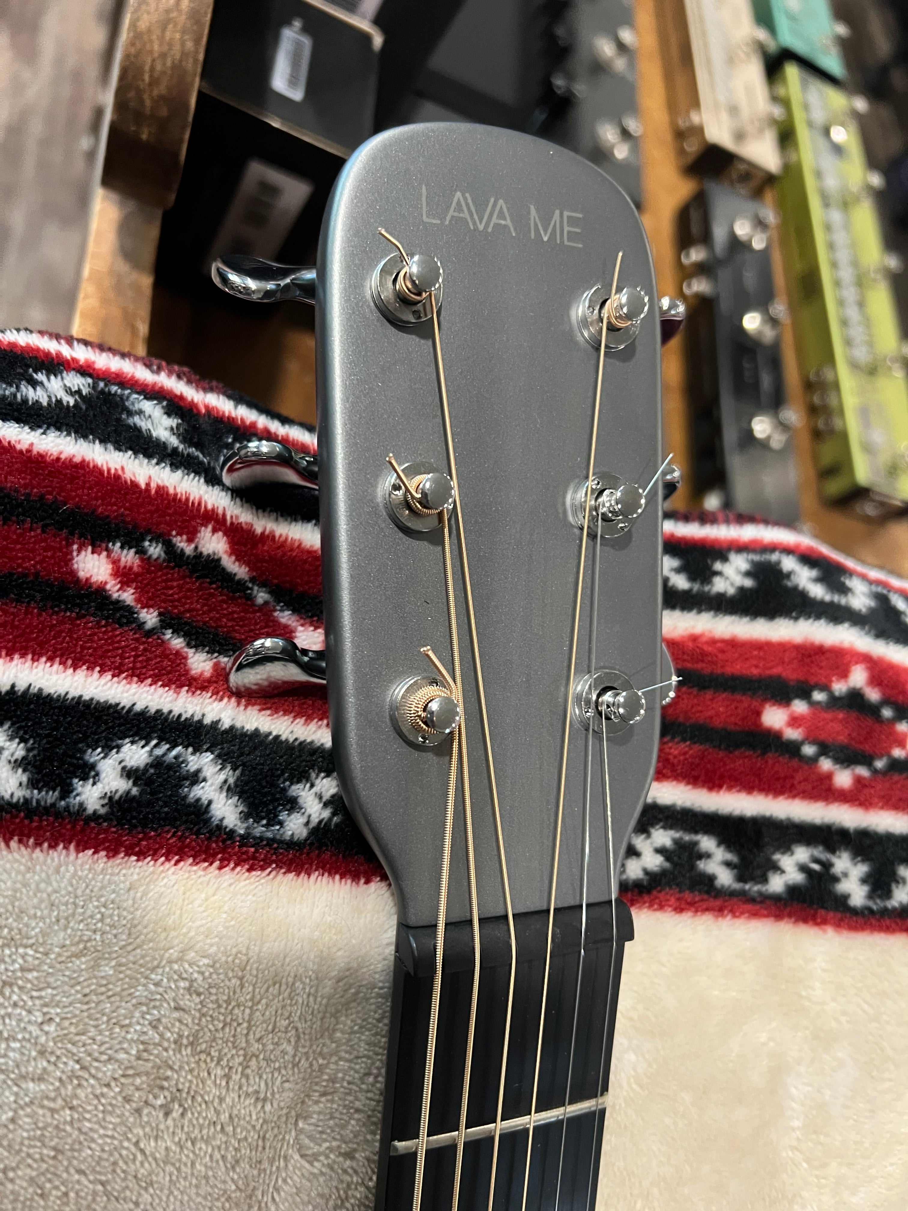 Lava ME3 38’’ Space Gray Lot#1