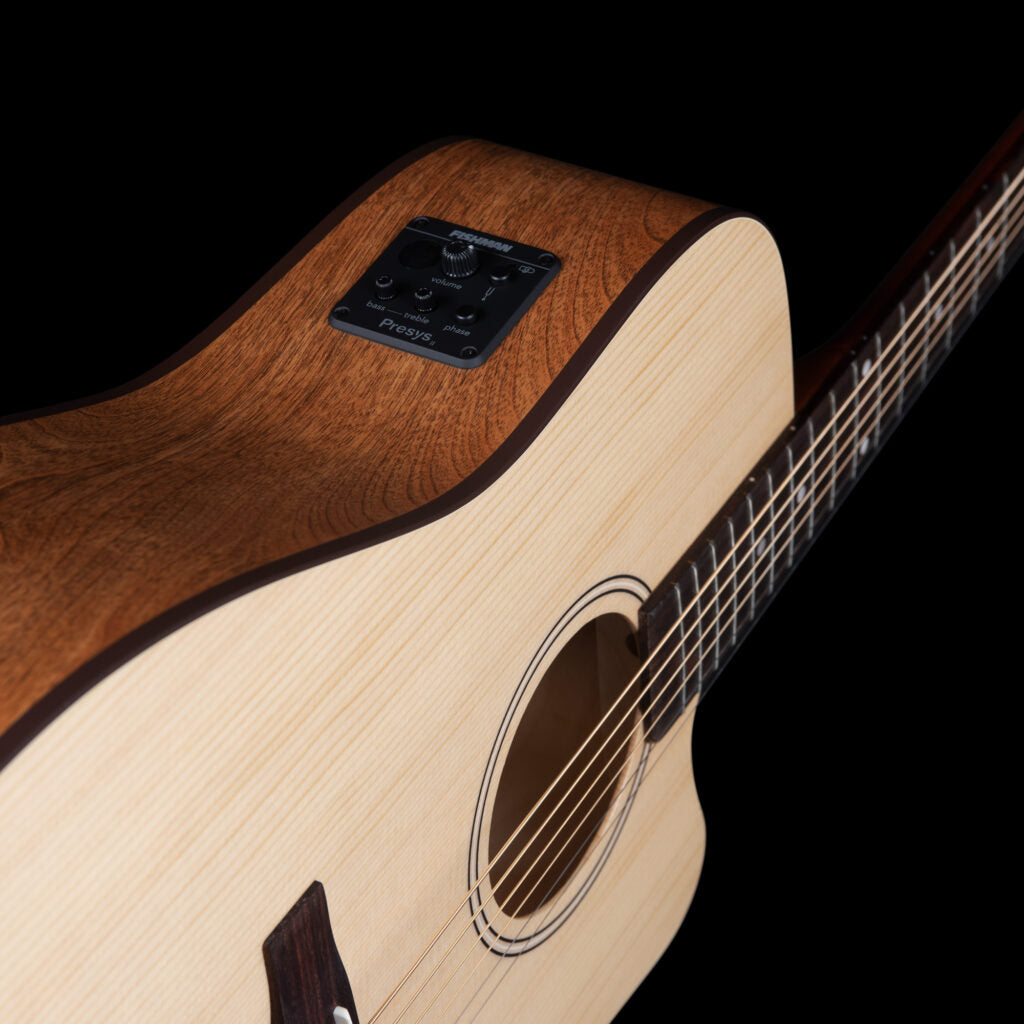 Godin Metropolis CW Natural EQ