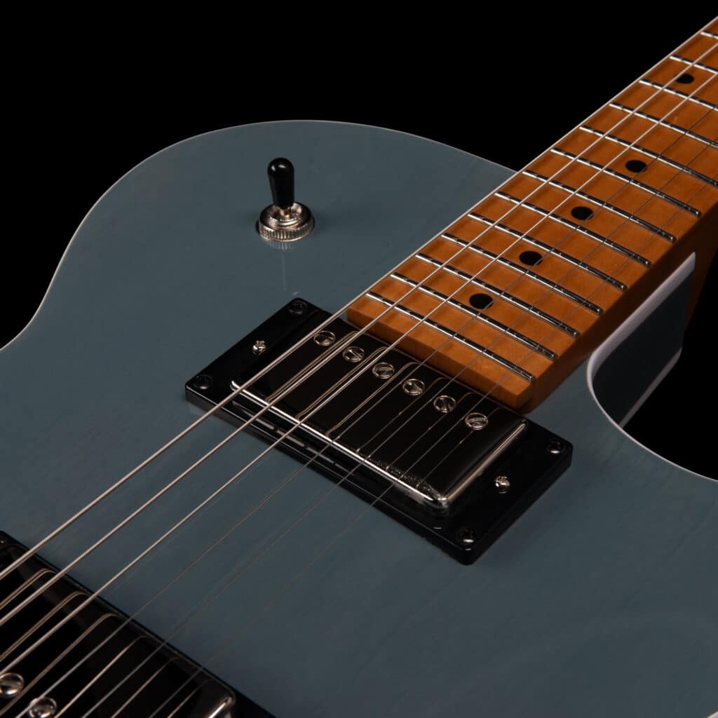Godin Montreal Premiere Pro Aztek