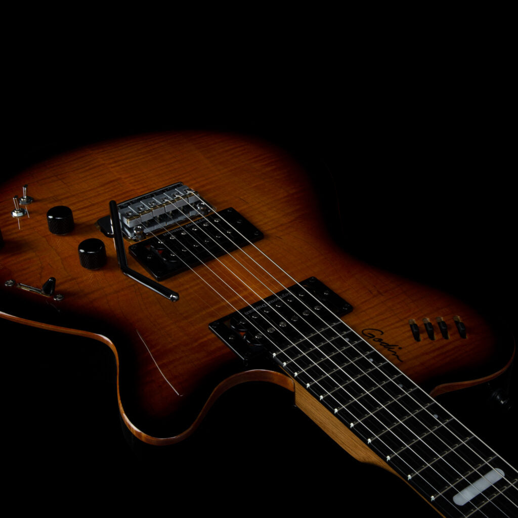 GODIN LGXT COGNAC BURST FLAME AA WITH BAG