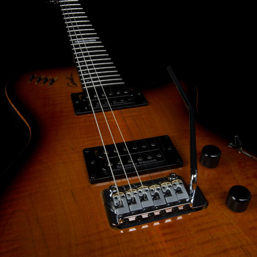 GODIN LGXT COGNAC BURST FLAME AA WITH BAG