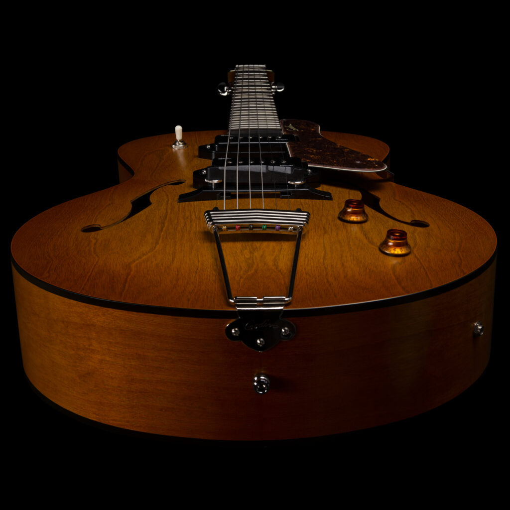 Godin 5th Avenue Jumbo P90 Harvest Gold