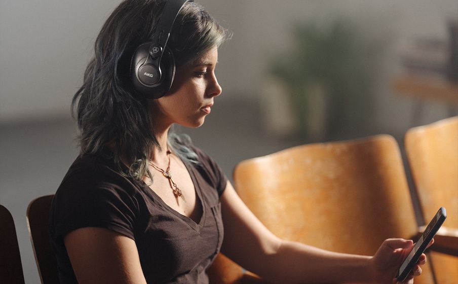 AKG K371 Over-ear, closed-back, foldable studio headphones