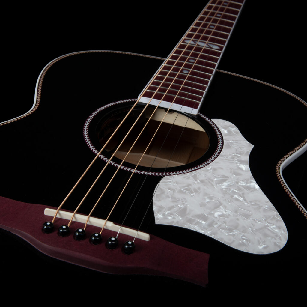 Seagull ARTIST TUXEDO BLACK ANTHEM EQ