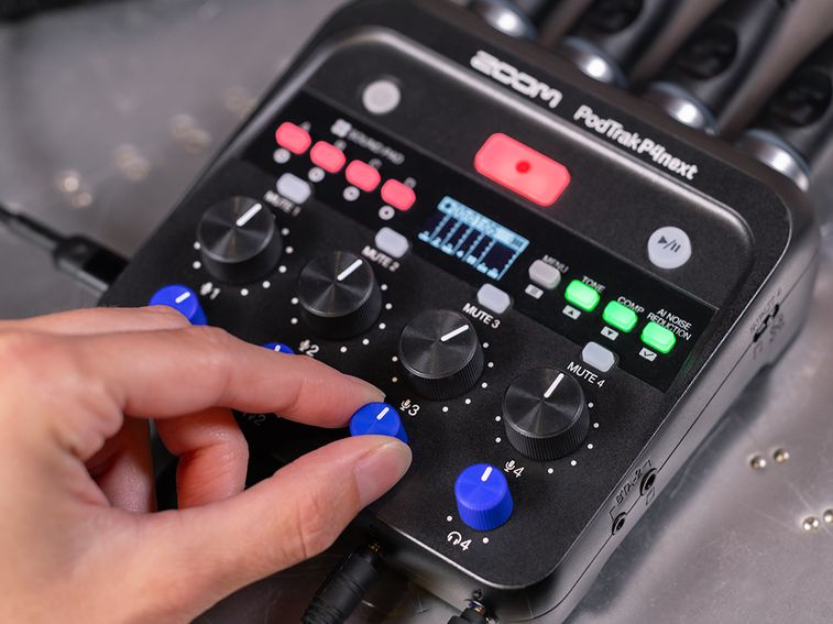 Zoom PodTrak P4next - Podcast Recorder
