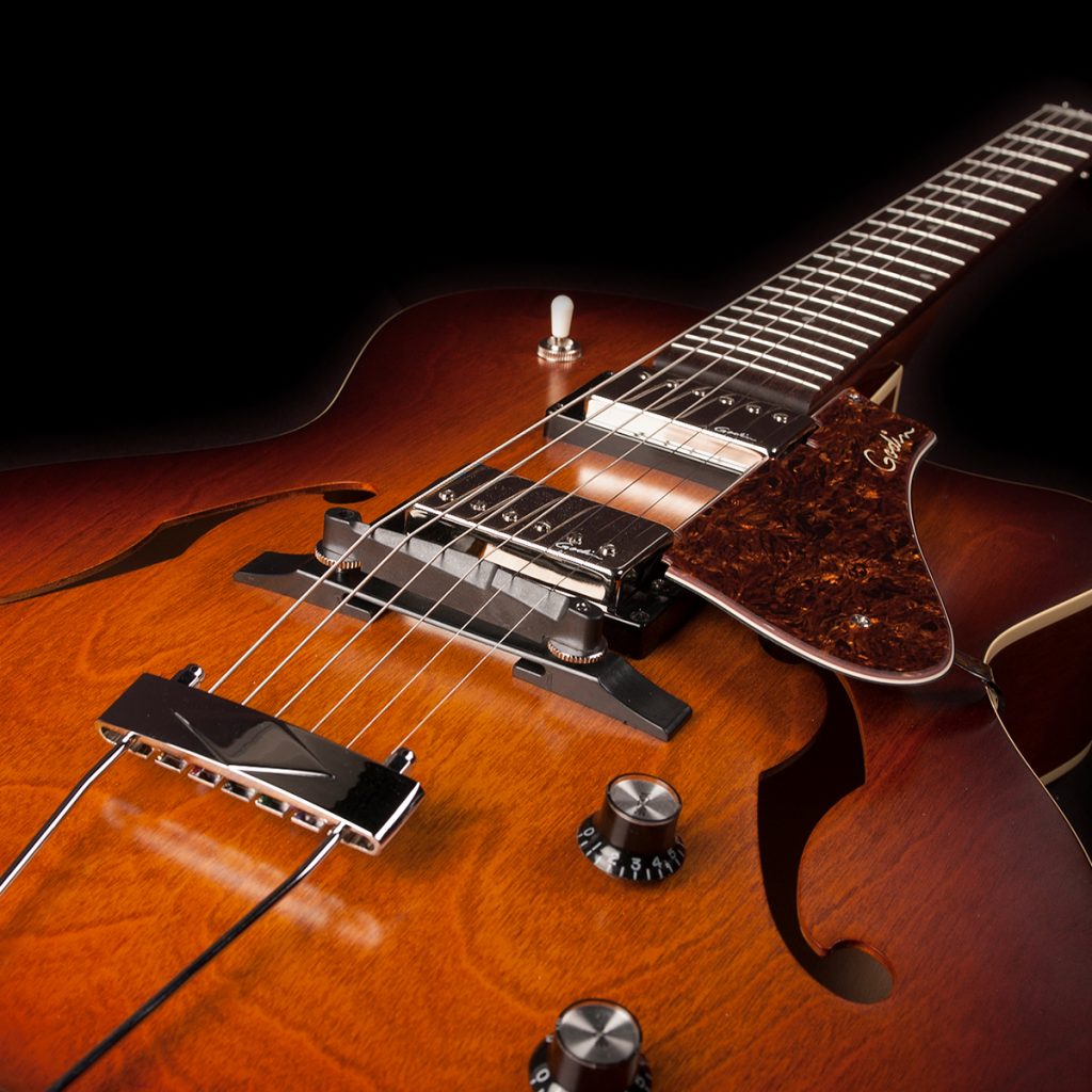 Godin 5th Avenue CW Kingpin II HB Cognac Burst