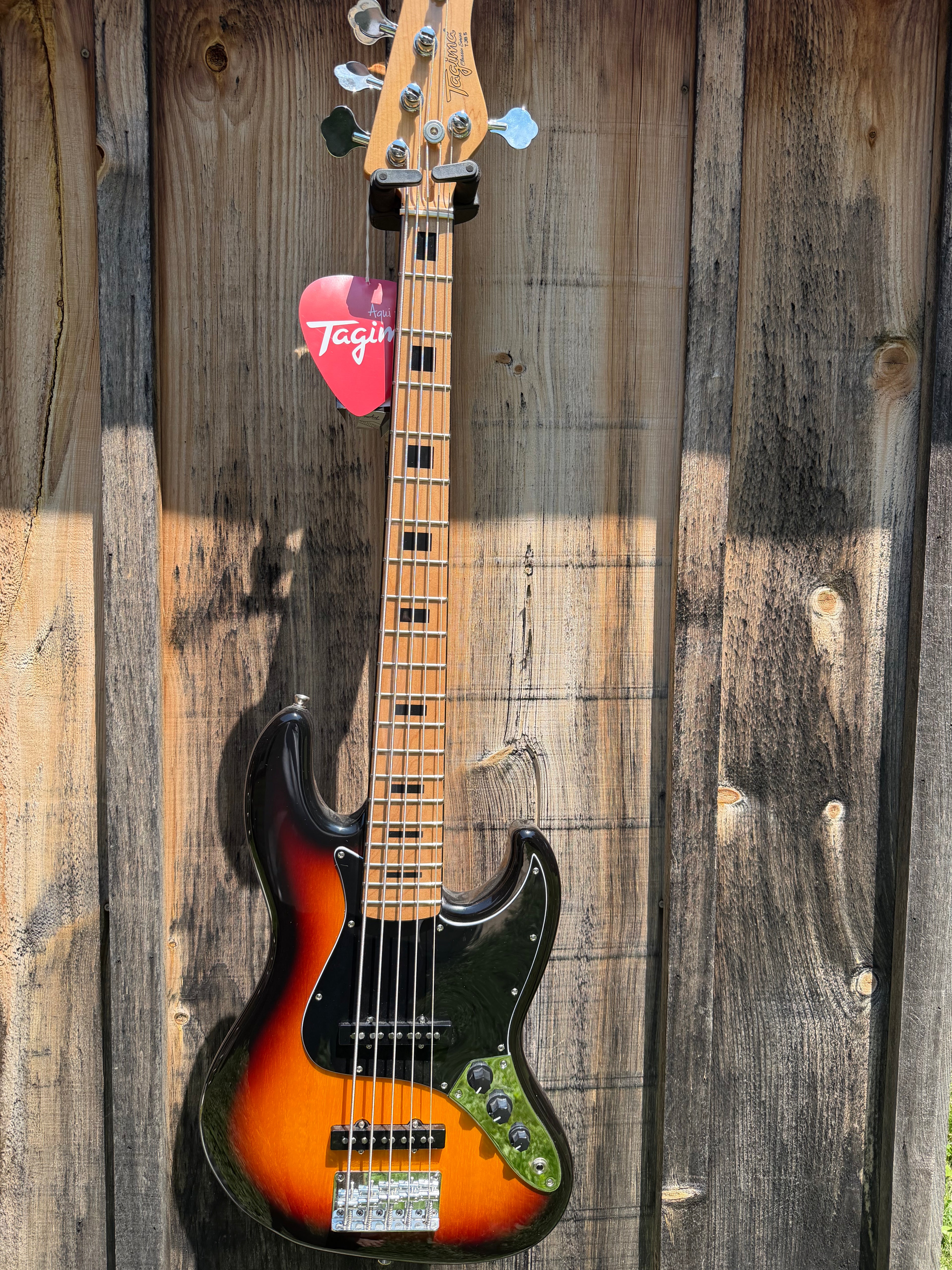 Tagima TJB-5 5 string Bass Demo