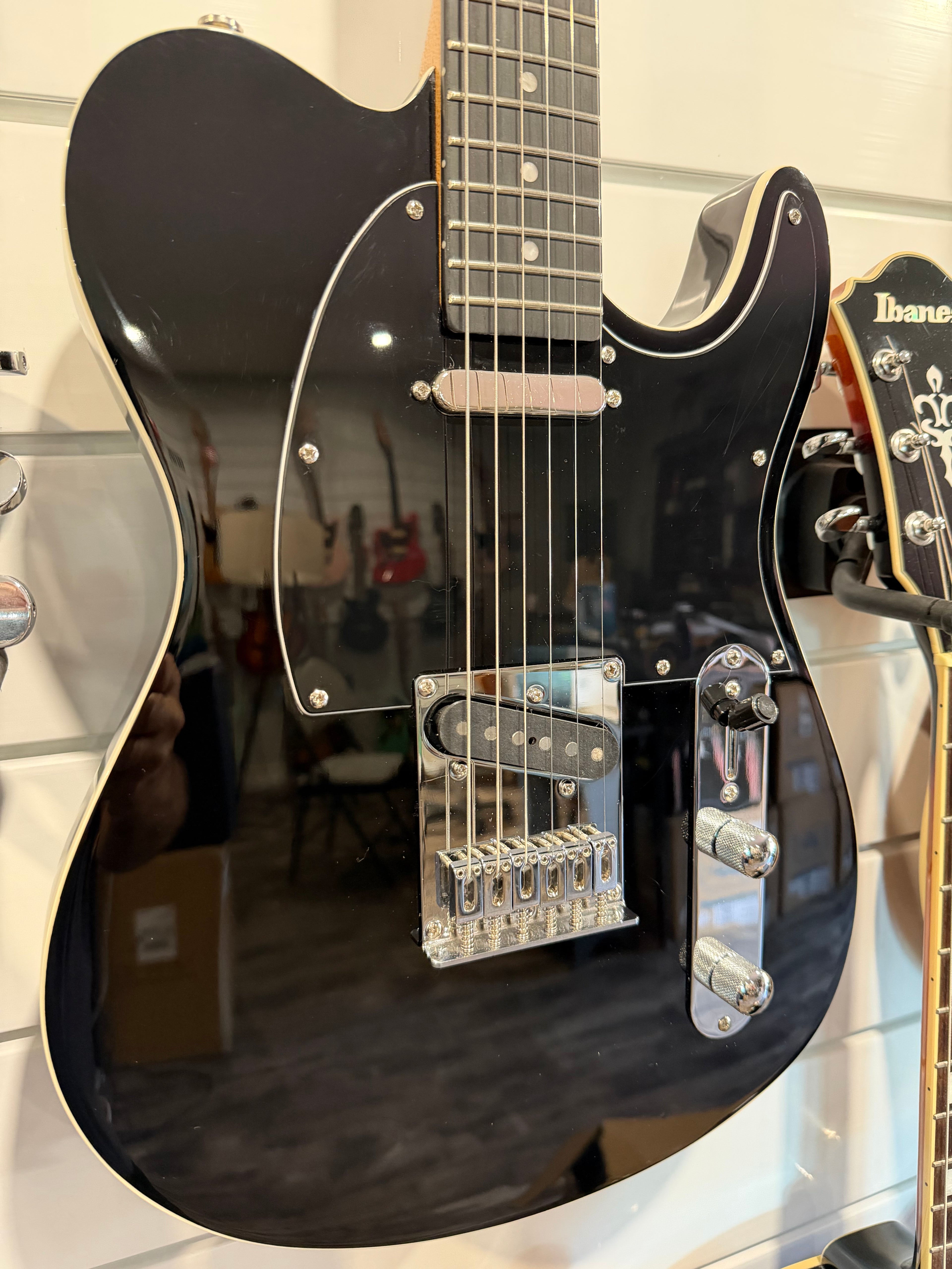 Grays Mods Tagima T-550/USA Standard Pickups