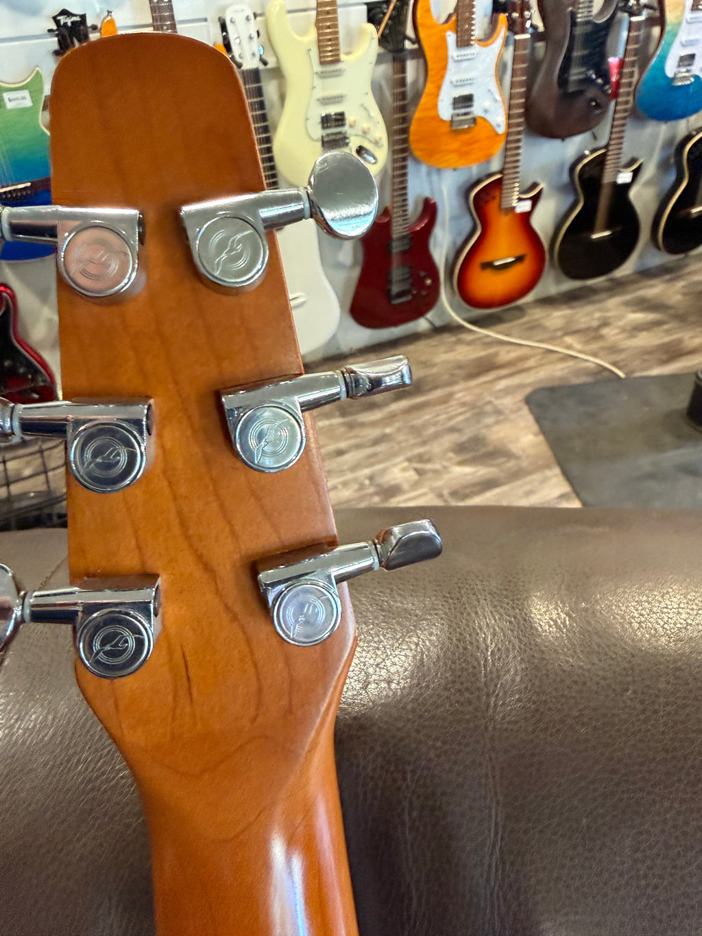 Seagull Performer CW MJ Flame Maple HG QIT