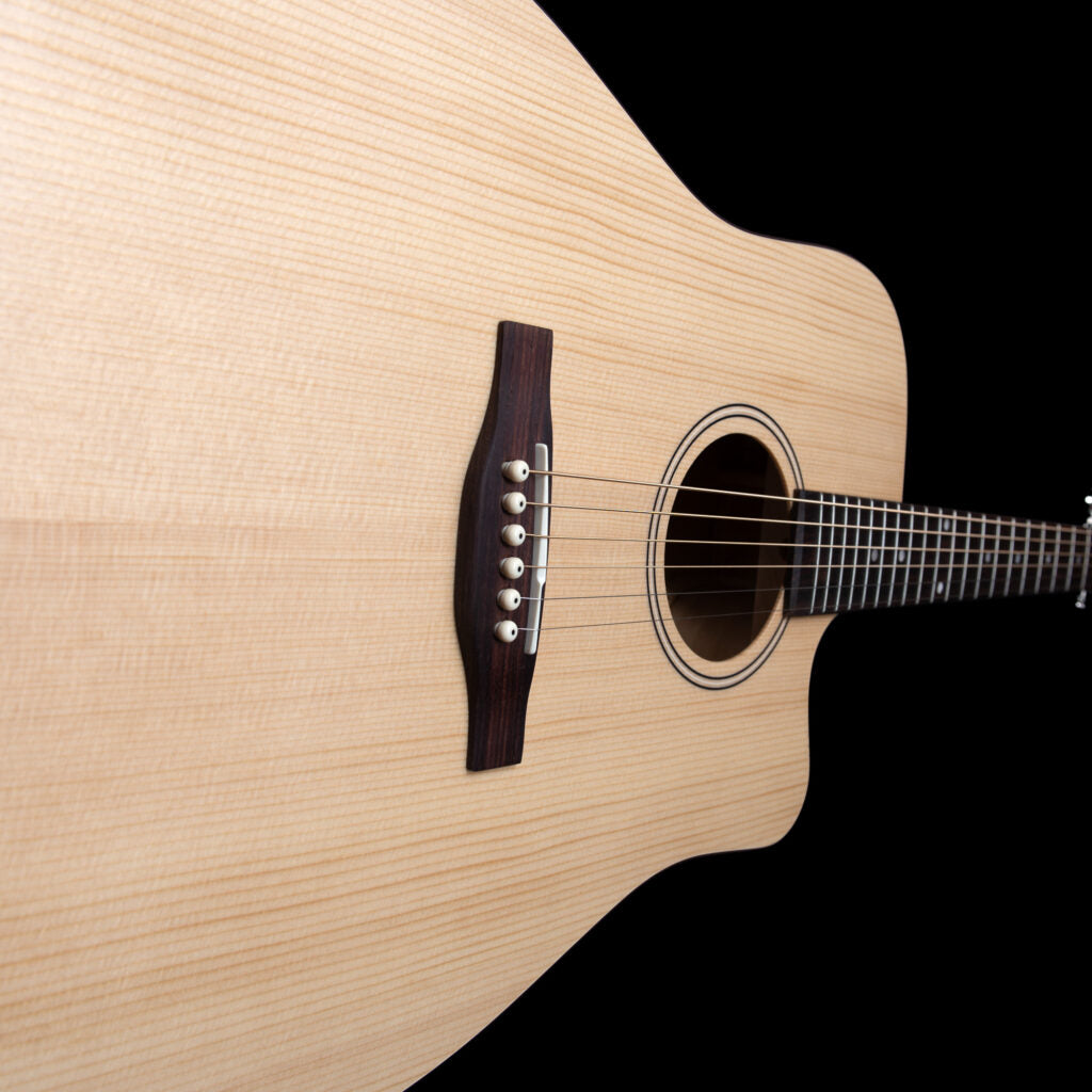 Godin Metropolis CW Natural EQ