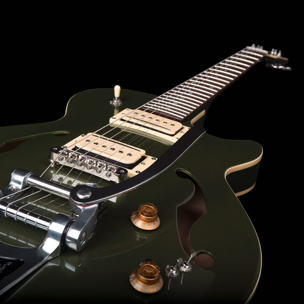 Godin Montreal Premiere LTD Desert Green w/Bigsby