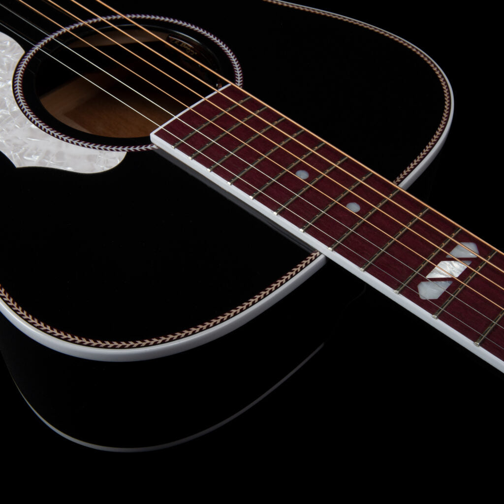 Seagull ARTIST TUXEDO BLACK ANTHEM EQ