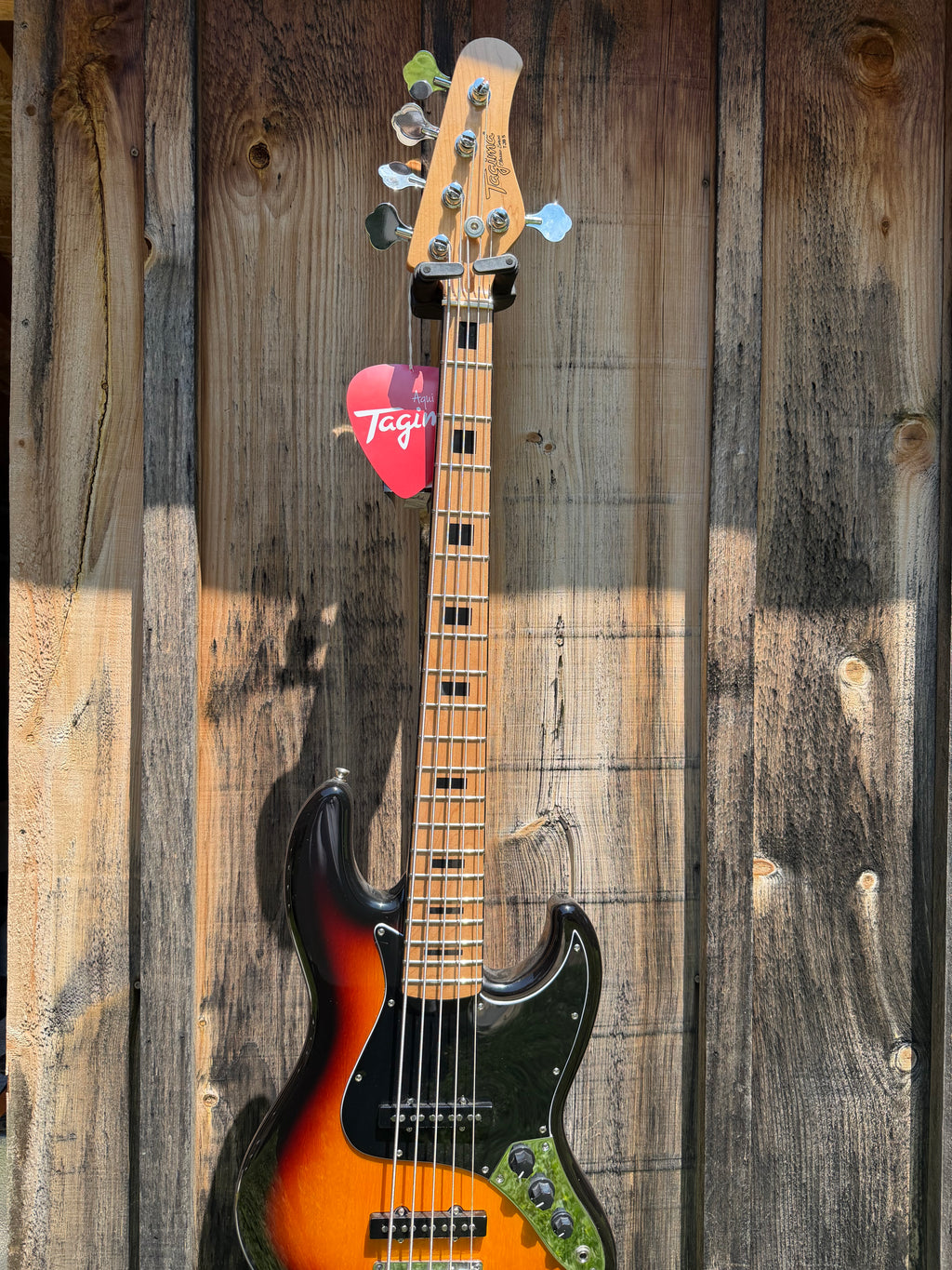 Tagima TJB-5 5 string Bass Demo