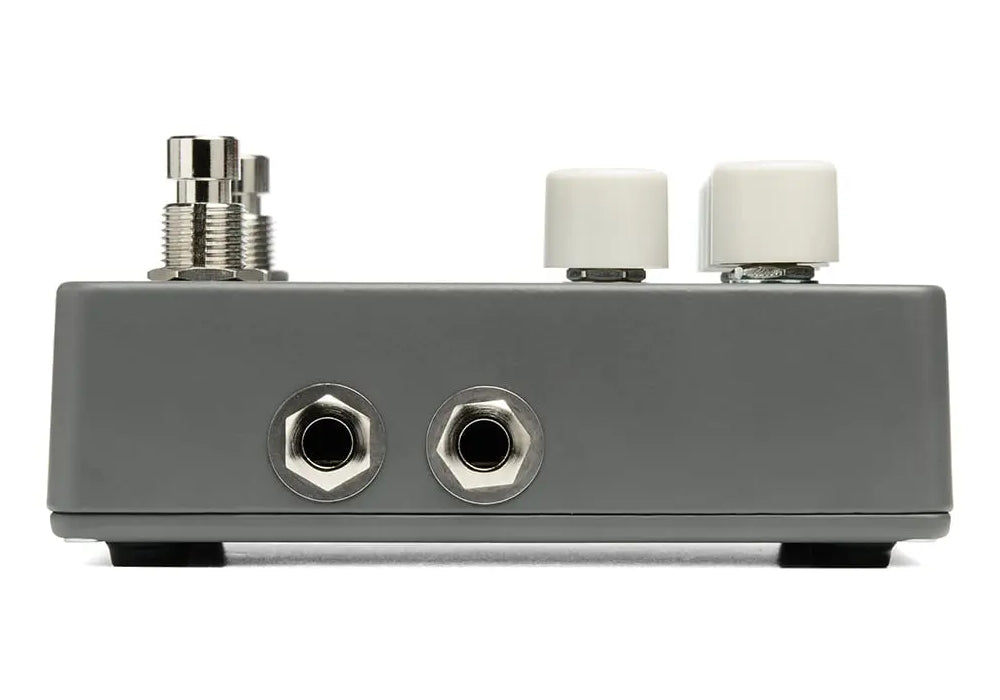 Electro-Harmonix
Bass Monophonic Synthesizer Pedal