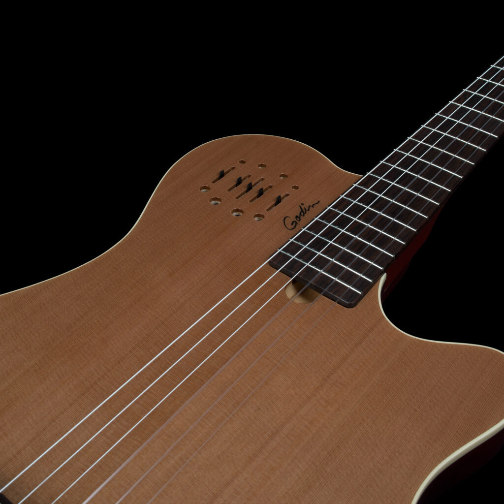 GODIN Multiac Grand Concert Encore Natural SG