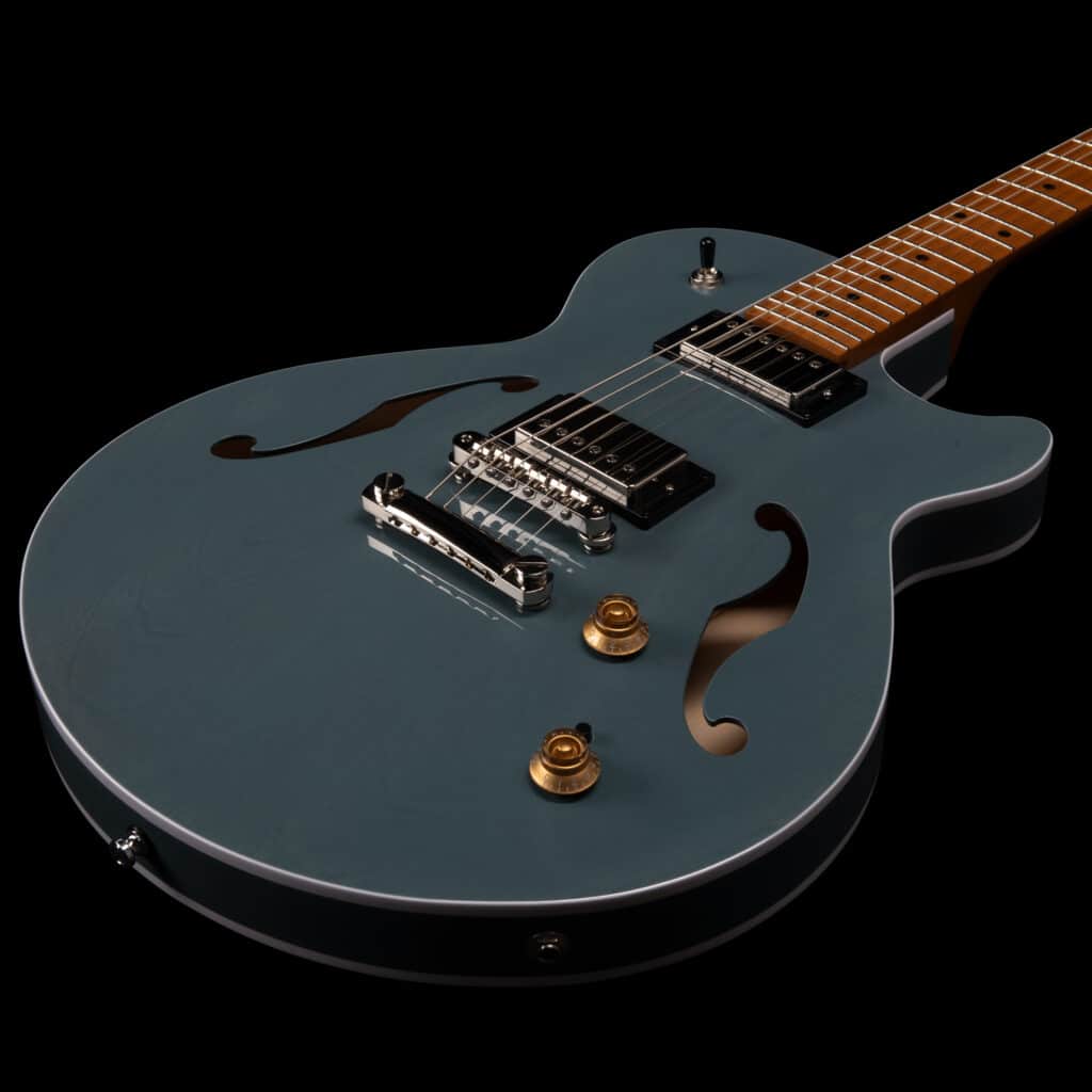 Godin Montreal Premiere Pro Aztek