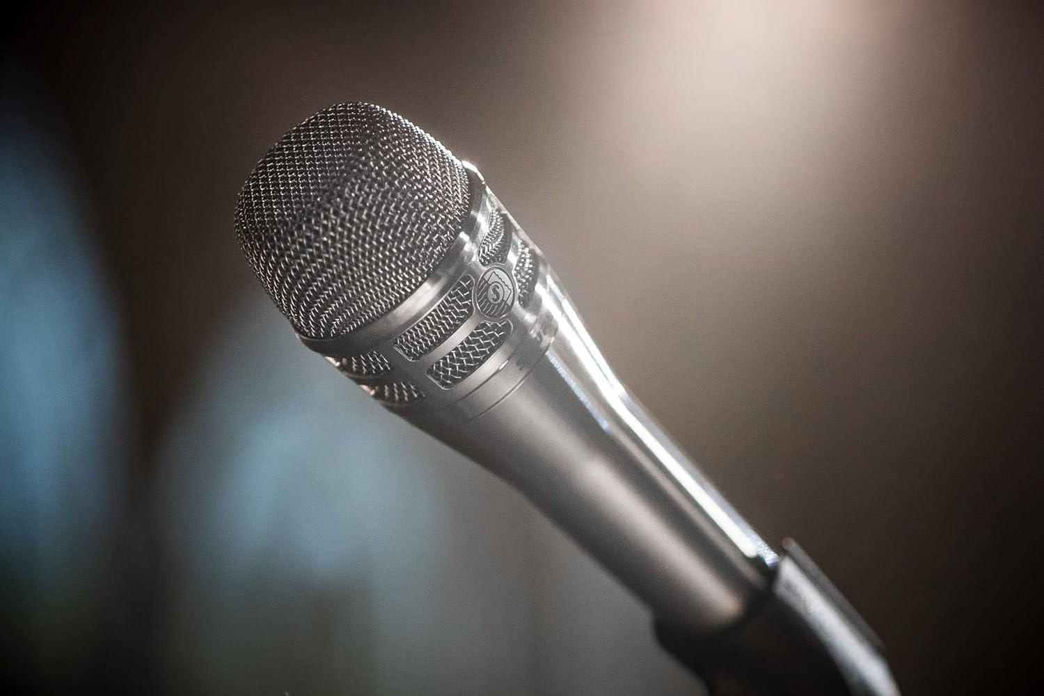 Shure KSM8 Dualdyne Cardioid Dynamic Vocal Microphone