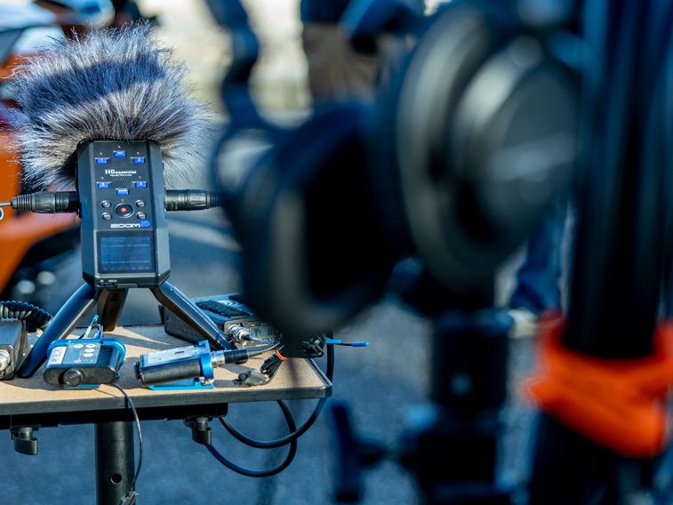 Zoom H6essential 32-Bit Float 6-Track Recorder