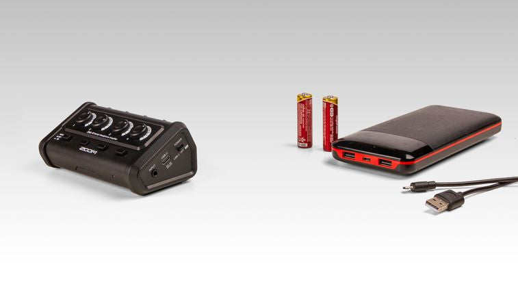 Zoom ZHA-4 Headphone Amplifier