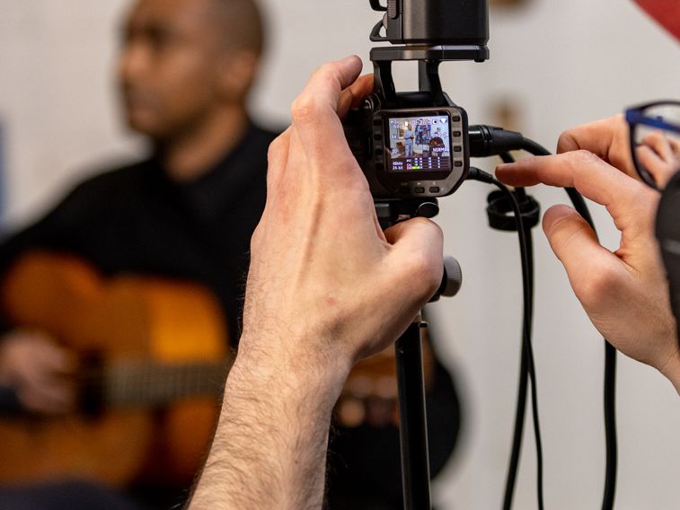 Zoom Q8n-4K Handheld 4K Video and Audio Recorder