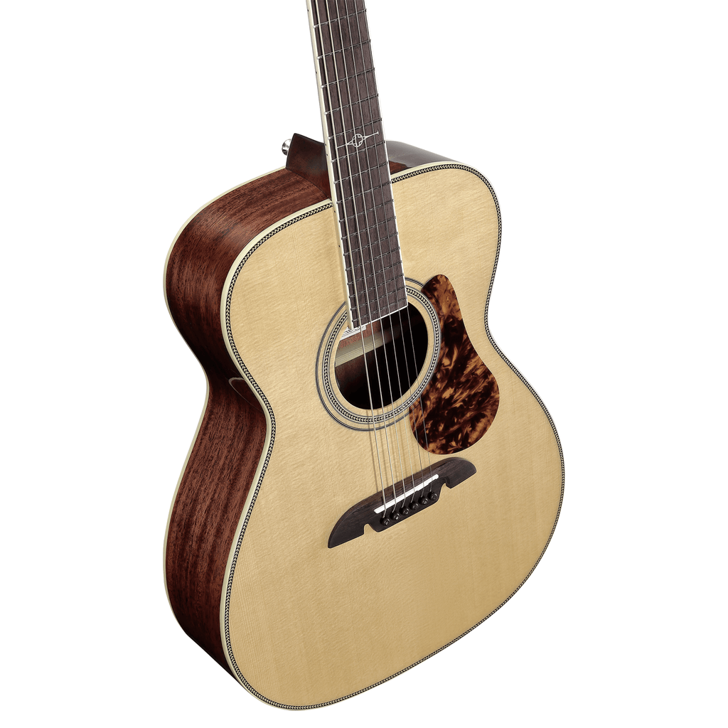 Alvarez MF60e Herringbone
Masterworks OM
